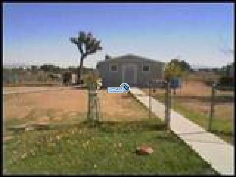 8333 Smoke Tree Rd - HORSE PROP HOUSE RENT 4