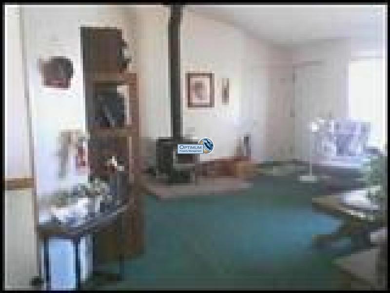8333 Smoke Tree Rd - HORSE PROP HOUSE RENT 3