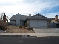 Nice house in Victorville with a fireplace, Wood Stove, Covered Patio 5