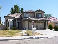 Two-story home in nice Victorville neighborhood