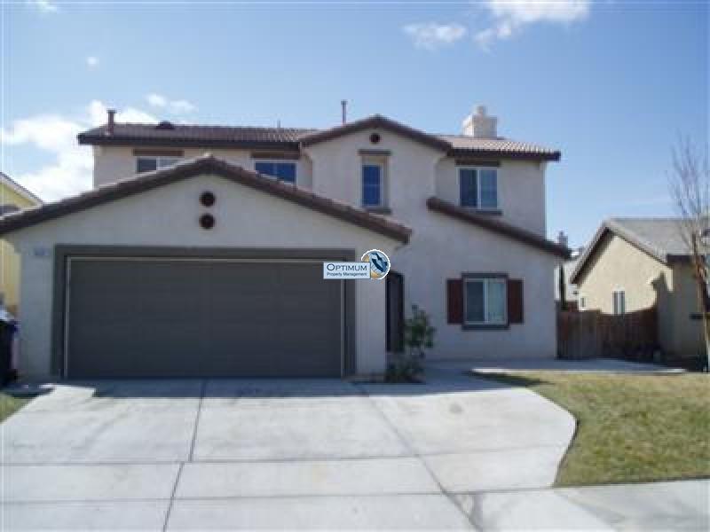 Fresh two-story, 4 bedroom in Victorville, California 1