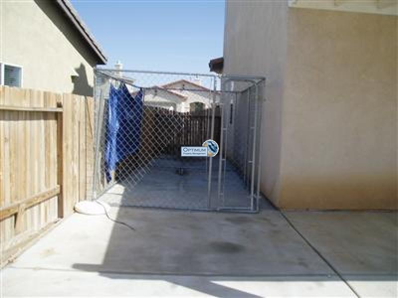 Fresh two-story, 4 bedroom in Victorville, California 8