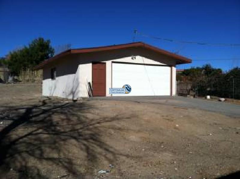 Large two bedroom, two bath in Hesperia, CA 7