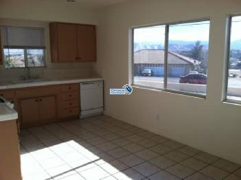 Large two bedroom, two bath in Hesperia, CA 8