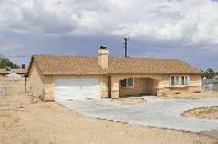 Nice Victorville home with circle drive and bonus room 11