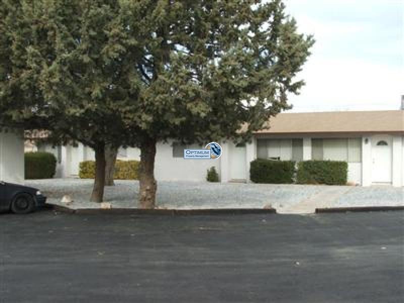 Nice 1 bedroom apartments in Apple Valley $750 Move In! 1