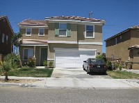 Conveniently located two-story home in hesperia