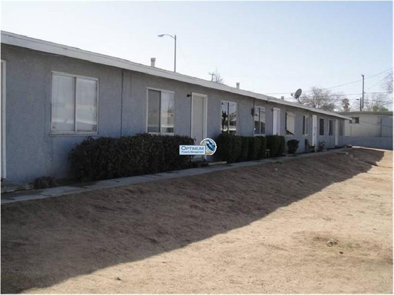 Studio apartment near Old Town Victorville - $600 Move-in! 2